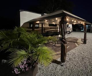 Waterfront Escape Kayaks Fishing Crabbing Dock Your Boat Tropical Paradise Camper - Palmetto - 5