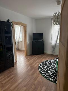 Beautiful, renovated, private apartment above bakery - 8