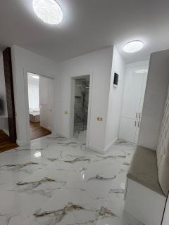 Sunny Apartament Panoramic - 9