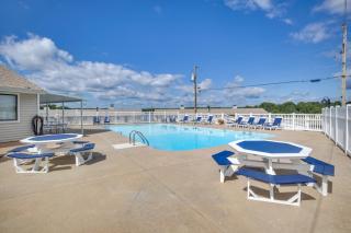 Lakefront Osage Beach Condo Main Channel View! - Osage Beach - 9