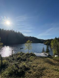 Lakeside cabin - - 0