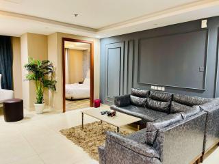 Luxurious One-Bedroom Gold Crest Apartment with Stunning Balcony Retreat DHA Lahore - Dargai - 0