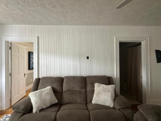 Riverside Home - Galax - 4