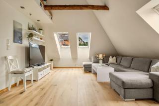 DINBNB Apartments l 200m to Bryggen l Luxury 2 BR l 2min to Floibanen - 8