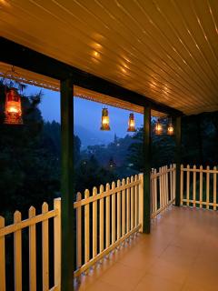 Jungle Hut - Murree - 2
