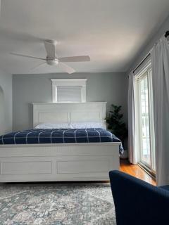 Summer Sunset Hideout 3-5 Bedrooms and 4 Baths - Pleasantville - 1