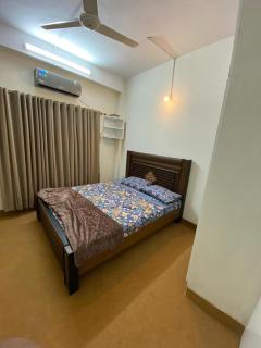 Two bedroom apartment near commercial market - Rawalpindi - 0