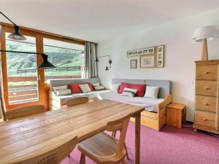 Appartement Lumineux 2 Pièces, Skis aux Pieds, Proche Commerces, Balcon Sud, WiFi et TV - FR-1-182-162 - Méribel - 0