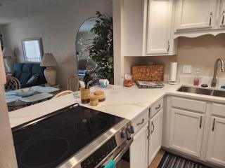402 - Fourth floor ocean view delight - 1