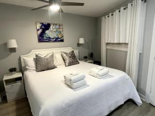 Beauty at the Beach! Oceanview King bed free bikes - Hilton Head Island - 1