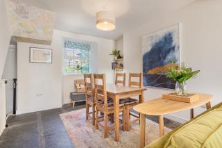 Lakeland Cottage - Bowness-on-Windermere sleeps 6 - Bowness-on-Windermere - 2