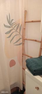 Emplacement idéal ! Studio vue port Plages à pied ! - 1