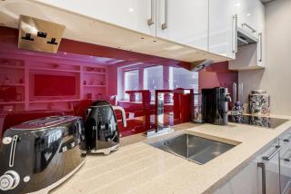 Elegant Ground Floor Apartment with Harrods View and AC in Knightsbridge - Londra - 7