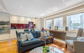 Elegant Ground Floor Apartment with Harrods View and AC in Knightsbridge - Londra - 8