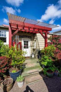 Charming Home, Wonderful Neighborhood! - Portland - 9