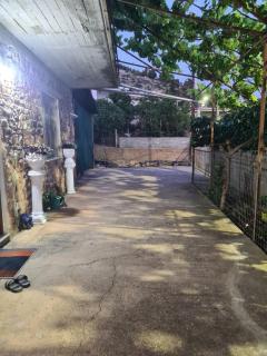 SkyNStone Villa - Sarandë - 8