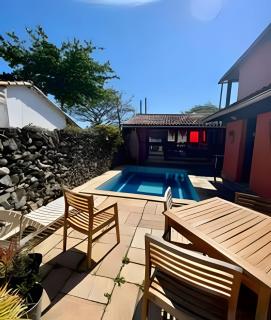 Incrível Casa 5 suítes na Praia - 1