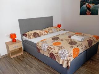 Charming 2-Bed Apartment in Okrug Gornji - Trogir - 1