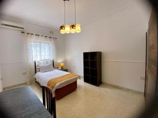 Spacious 4-Bedroom Apartment - 5