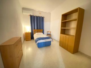 Spacious 4-Bedroom Apartment - 6