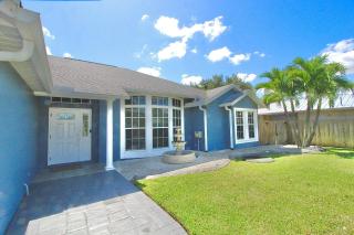 Blue Haven Villa 3 Bedroom 2 Bathroom Home - Port Saint Lucie - 6