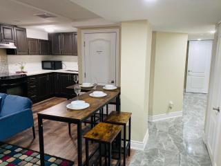 Relaxing 3 Bedroom Basement Stay - Mississauga - 1
