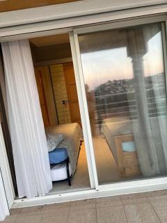 Les hauts d'Ou Souleou, villa contemporaine 8 personnes, piscine à débordement, jacuzzi intégré, très belle vue mer et collines - Bormes-les-Mimosas - 7