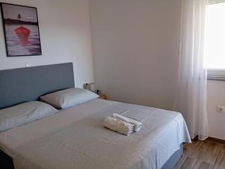 Immaculate 2-Bed Apartment in Okrug Gornji - Trogir - 4