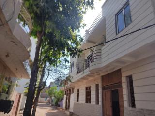jakusst home stay - Gwalior - 6