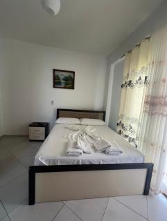 Guesthouse by Eri - Ksamil - 4