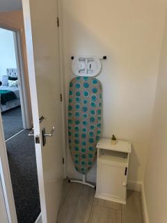 Orchard Court Spacious 2 bedroom apartment - Wednesbury - 6