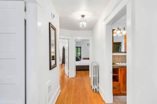 Spacious Historic Home Downtown Moncton Stay - Moncton - 6