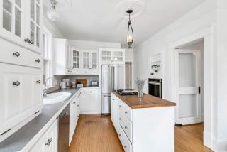 Spacious Historic Home Downtown Moncton Stay - Moncton - 9