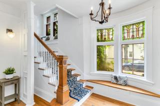 Spacious Historic Home Downtown Moncton Stay - Moncton - 0