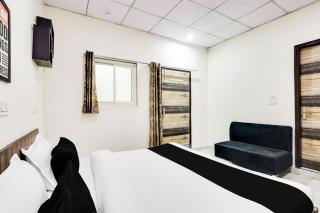 Super Hotel O 83167 Golden Key Inn - 2