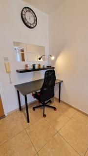 Sunny 2BR Apt Heart of Larnaca - Larnaca - 8