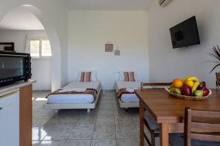 Sandy Steps Beachfront Apartments - Malia - 7