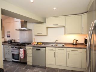 3 bed property in Brixham BX045 - Brixham - 9