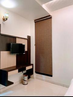 Hotel Amba Ambience - Jāmb - 7