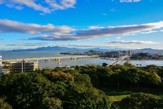 Flat com Vista para a Ponte Hercílio Luz - CEN005 - 1