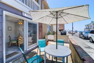 Family Beach House Steps From Sand W- Oceanview Patio By Beachview Rentals - Newport Beach - 0