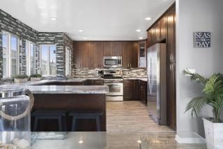 Contemporary 4Br Vacation Home W- Oceanviews Rooftop Deck By Beachview Rentals - Newport Beach - 5