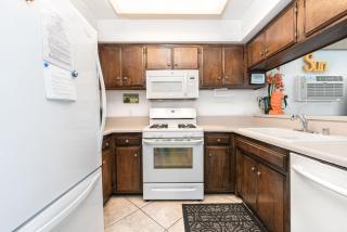 Retro 3Br Split-Level W- Oceanview Patio Steps To Sand By Beachview Rentals - Newport Beach - 5