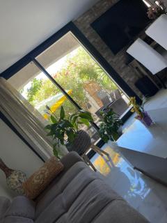 Villa Marie Belle, entre mer, étang et abricotier - 1