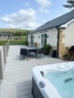 Luxurious and Peaceful Lakeside House, Clitheroe - 4