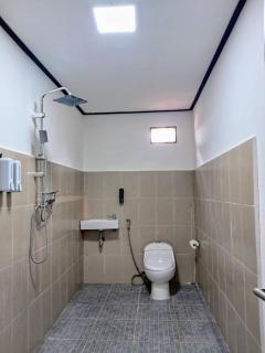 Lonthar B&B - Riung - 7