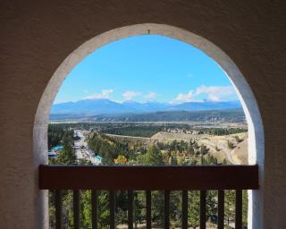 Radium Chalet - Radium Hot Springs - 1