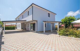 Gorgeous Apartment In Porec With Wifi - Poreč - 5