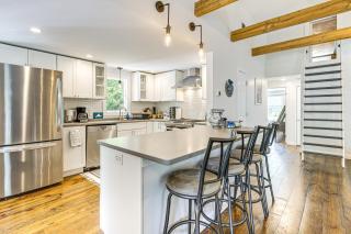 4 Mi to Beach Cape Cod Retreat in Mashpee! - Mashpee - 3