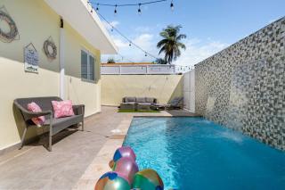 Family Home 4 BR Near to the Airport Pool - Carolina - 0